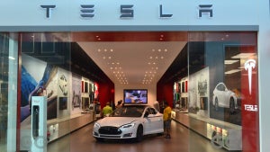 Tesla dealerships in trouble due to controversial and incendiary Elon Musk